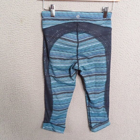 Lululemon Leggings measures as a 4 Stop At Nothing Crop Stripe Mesh Blue Black - Picture 3 of 10